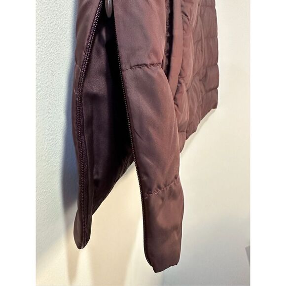 J. Jill women down fill burgundy puffer vest zip up w/ zip pockets XL P #34-0861 - Picture 3 of 10